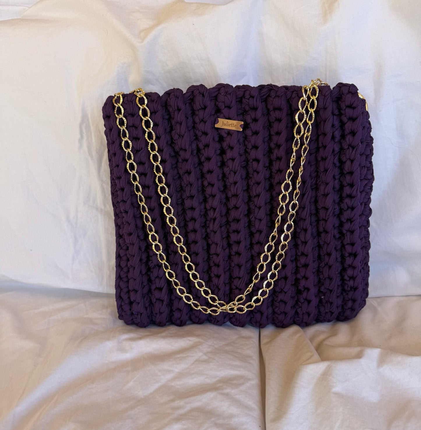 Coquette viola