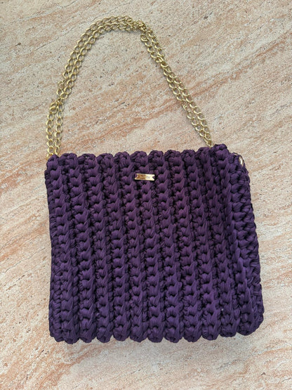 Coquette viola